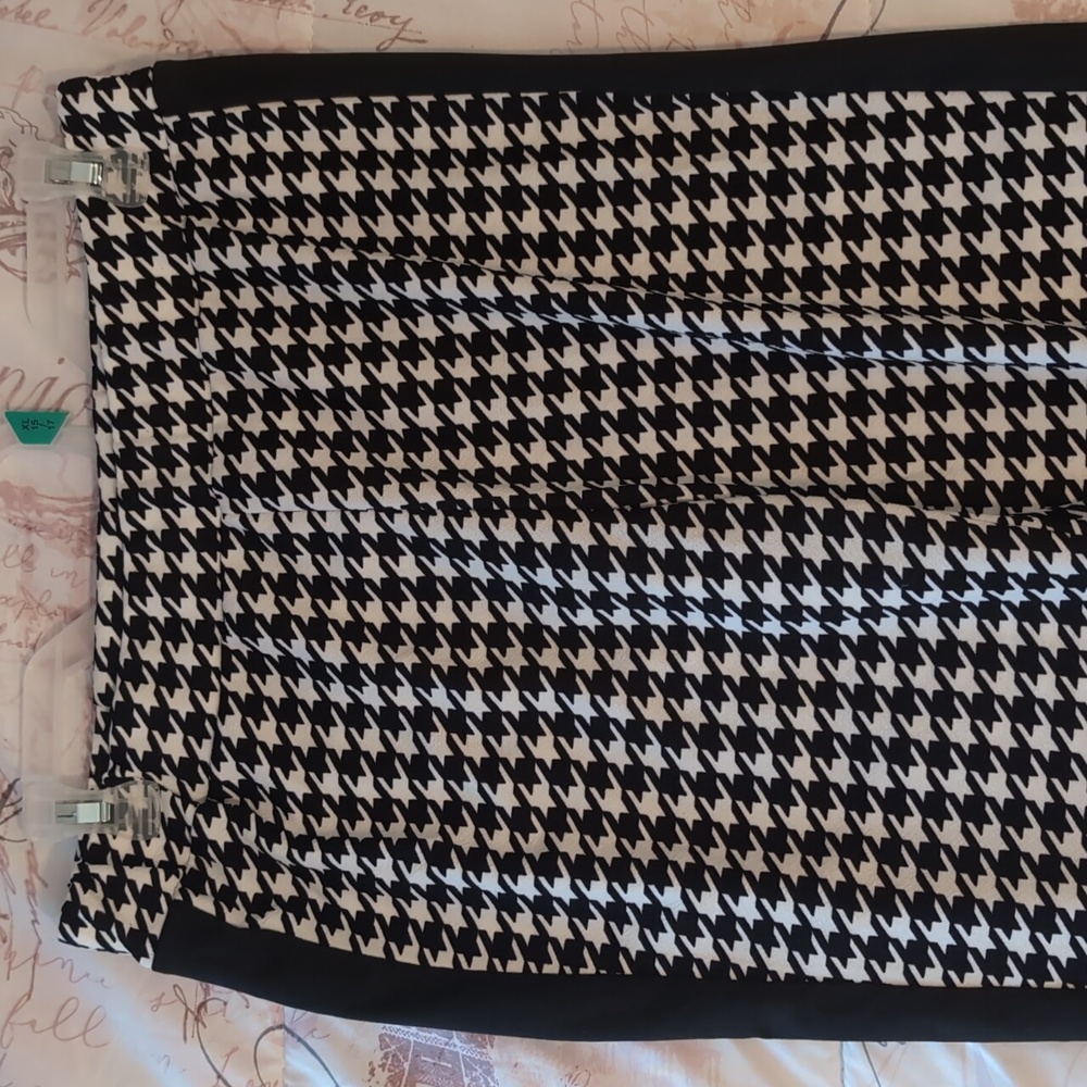 Woman's Herringbone Pants NWOT